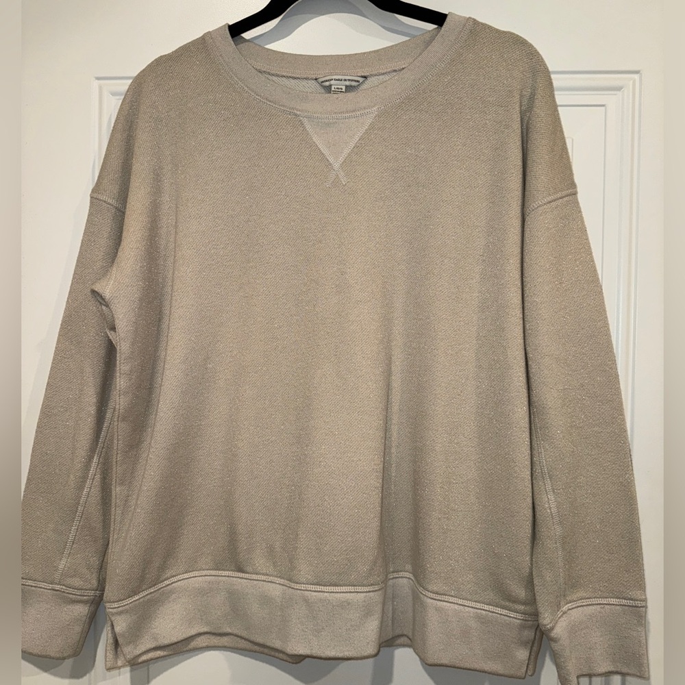 American Eagle Outfitters Cream and Gold Sparkle Crewneck sweatshirt size L